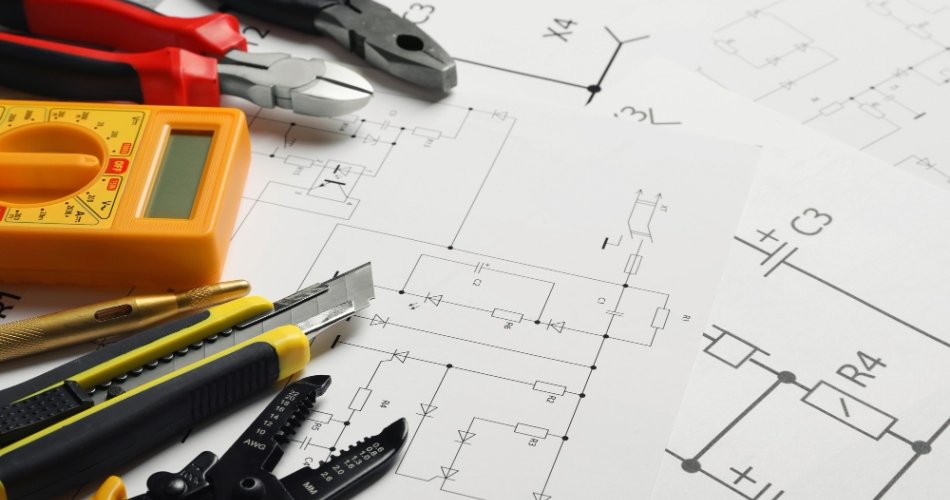 Por que sua empresa deve monitorar o fator de potência?